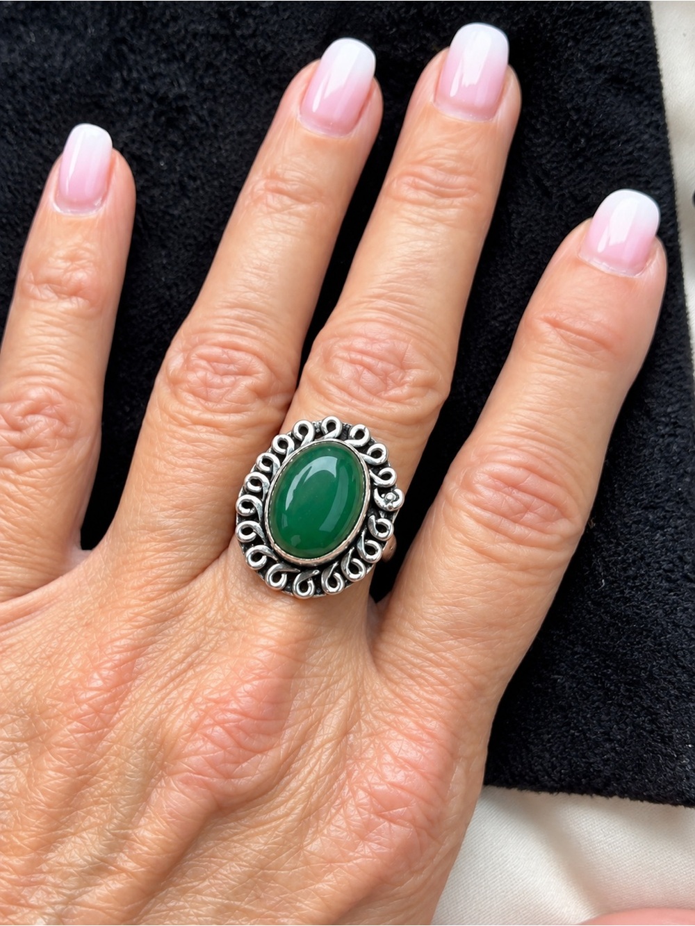 925 Sterling Silver Green Cabochon Ring Size 8 Ornate Filigree Statement